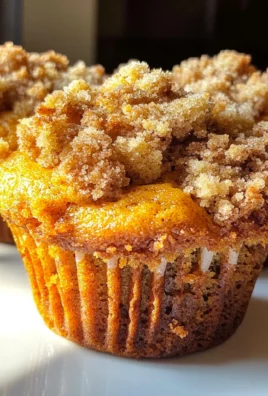Amazing Spiced Pumpkin Streusel Muffins: 280-Calorie Delight