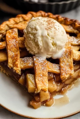 Apple Pie à la Mode (Apple Pie with Ice Cream Recipe)